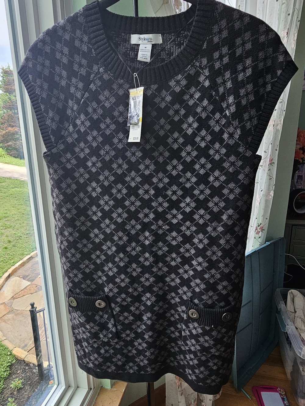 Styluxe Black & Gray Argyle Knit Top